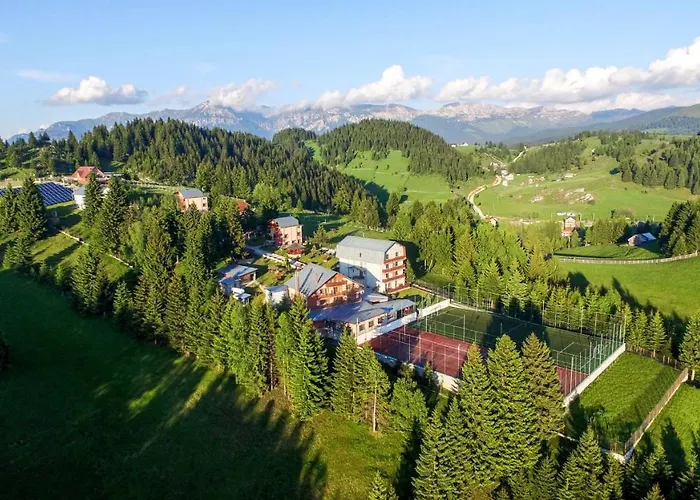 Fundata Places to Stay