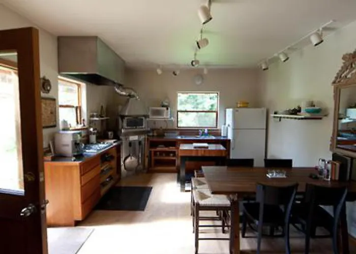 Lummi Island Places to Stay