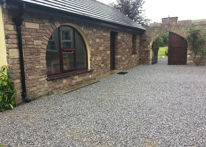 Broadford (Limerick) Places to Stay