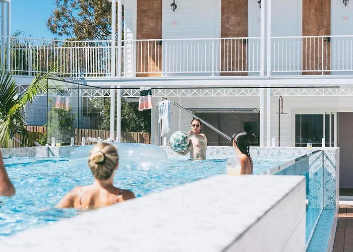Noosaville Places to Stay