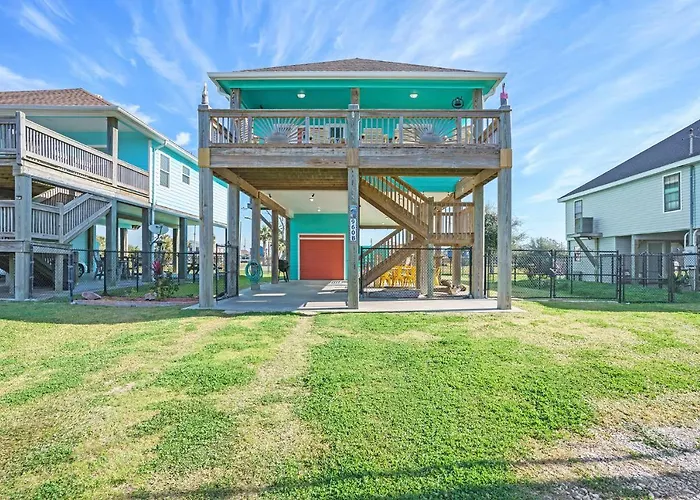 Crystal Beach Places to Stay