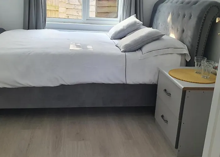 Trowbridge Places to Stay