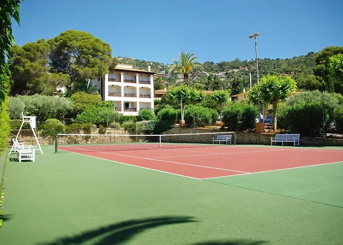 Begur Places to Stay