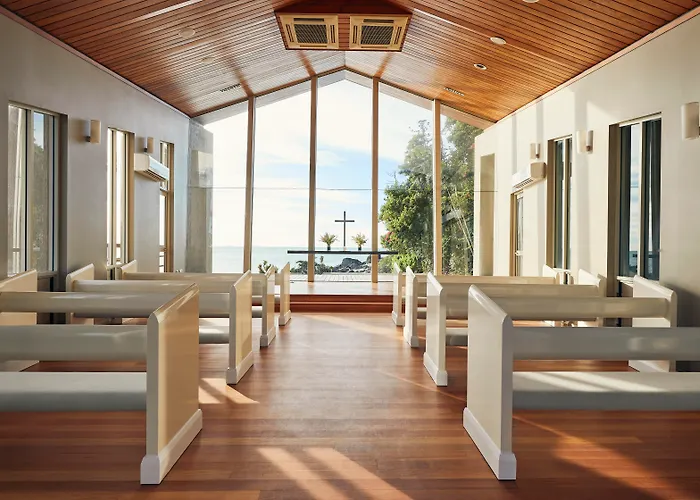 Daydream Island Places to Stay
