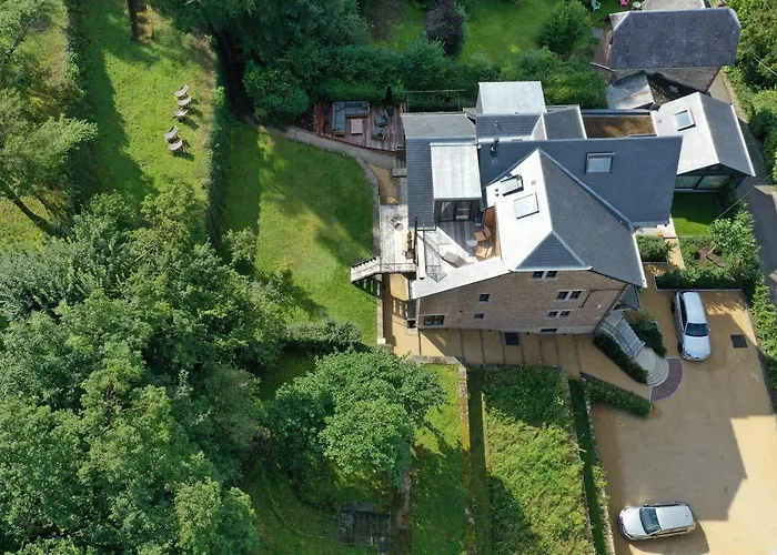 Rochefort Places to Stay