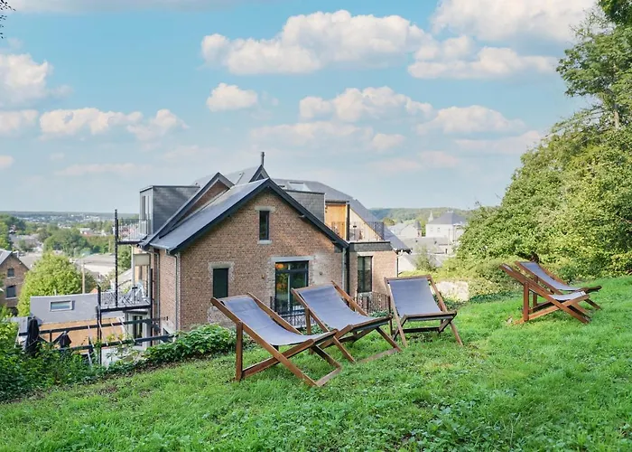 Rochefort Places to Stay
