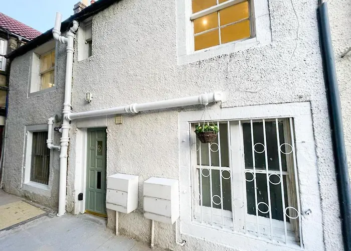 South Queensferry Places to Stay
