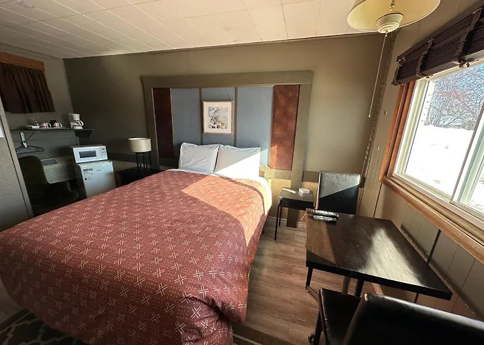 Nipigon Places to Stay