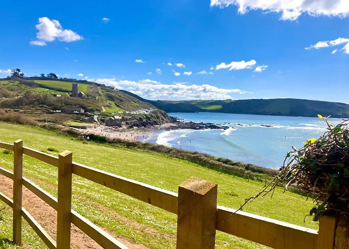 Wembury Places to Stay