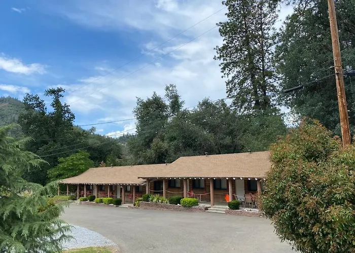 Shasta Lake Places to Stay