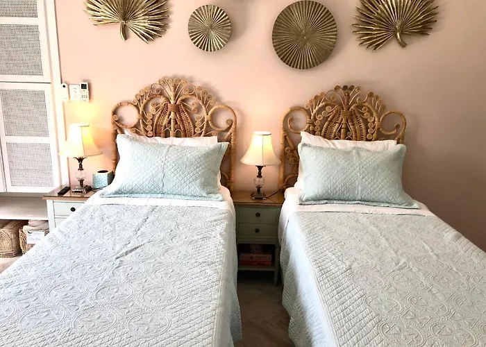 Scarborough Places to Stay