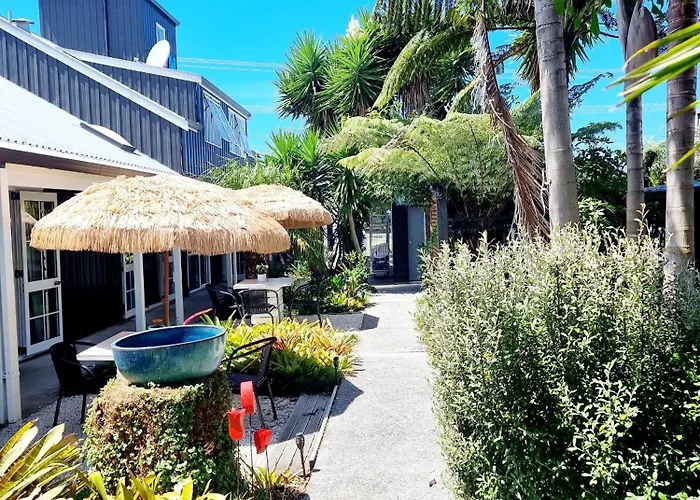 Whangamata Places to Stay