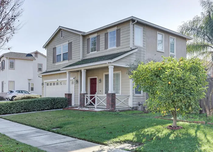 Turlock Places to Stay