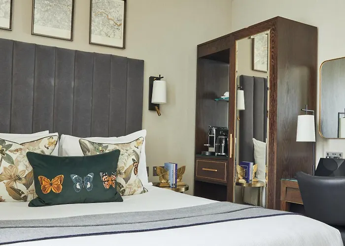 Richmond (Greater London) Places to Stay