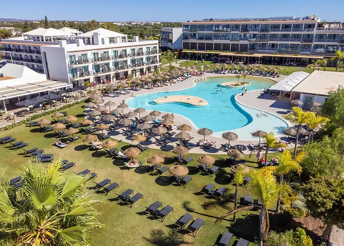 Cabanas De Tavira Places to Stay