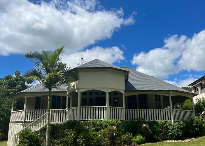 Bangalow Places to Stay