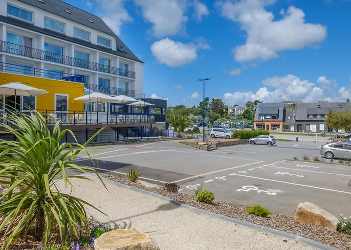 Crozon Places to Stay