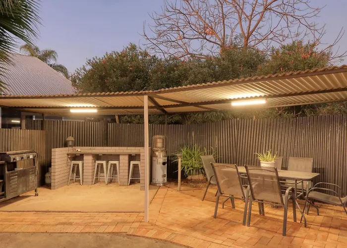 North Bourke Places to Stay