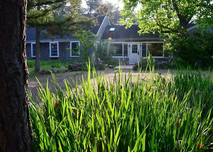 Vineyard Haven Places to Stay