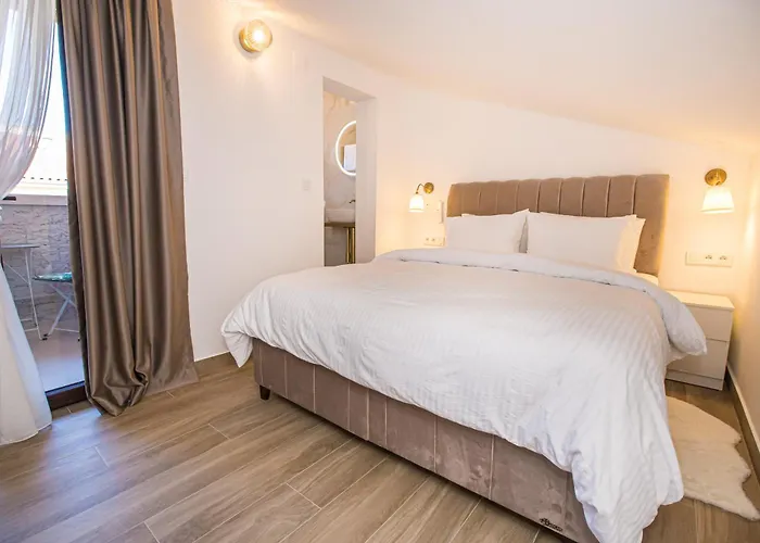 Porec Places to Stay