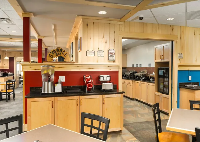West Duluth Places to Stay