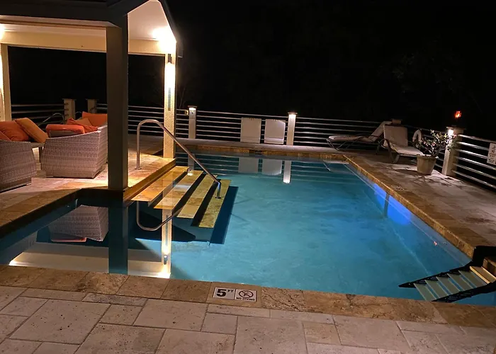Little Cayman Places to Stay