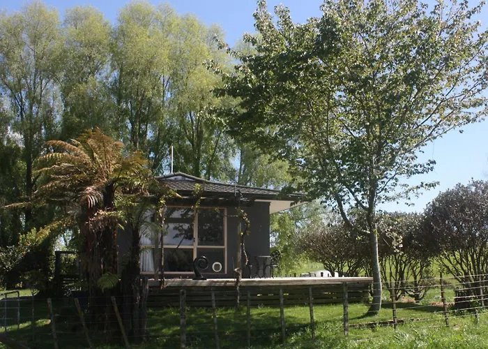 Hamurana Places to Stay
