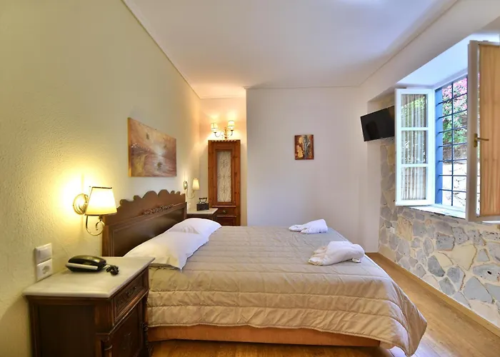 Hydra (Saronic Islands) Places to Stay