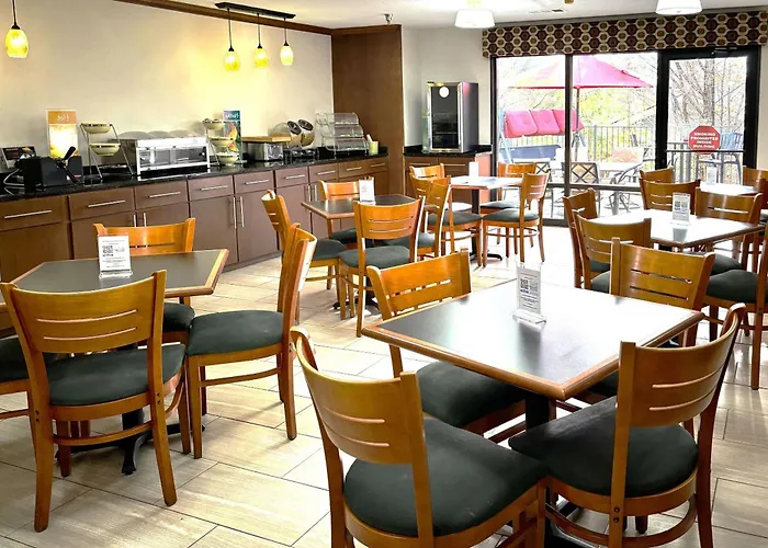 Dawsonville Places to Stay