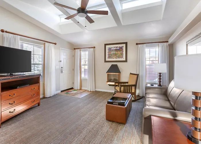 Pinetop-Lakeside Places to Stay