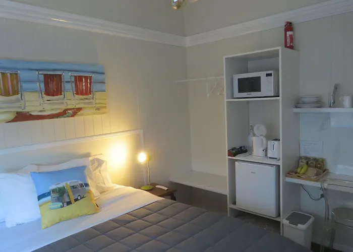 Morere Places to Stay