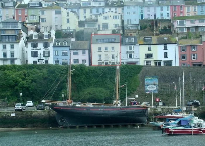 Brixham Places to Stay