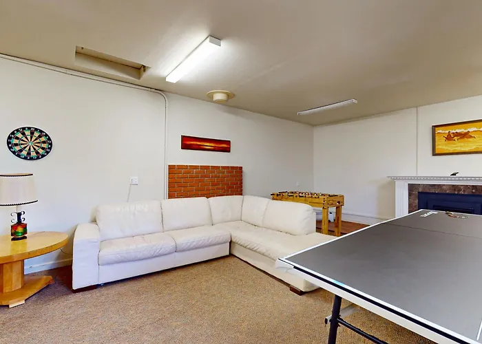 Inglenook Places to Stay