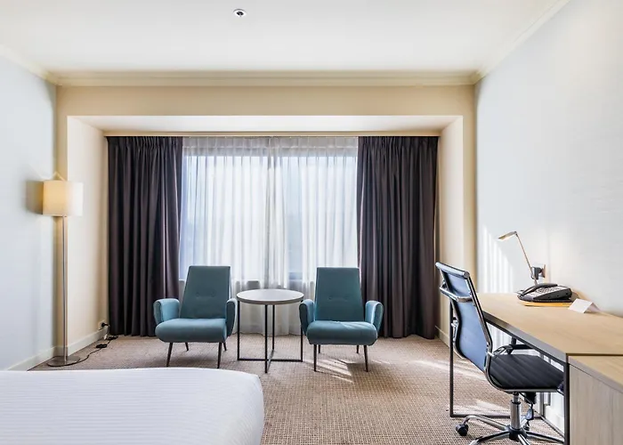Glenelg Places to Stay
