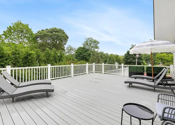 Shelter Island Heights Places to Stay