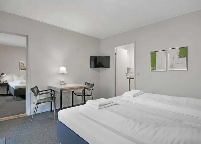 Varde Places to Stay