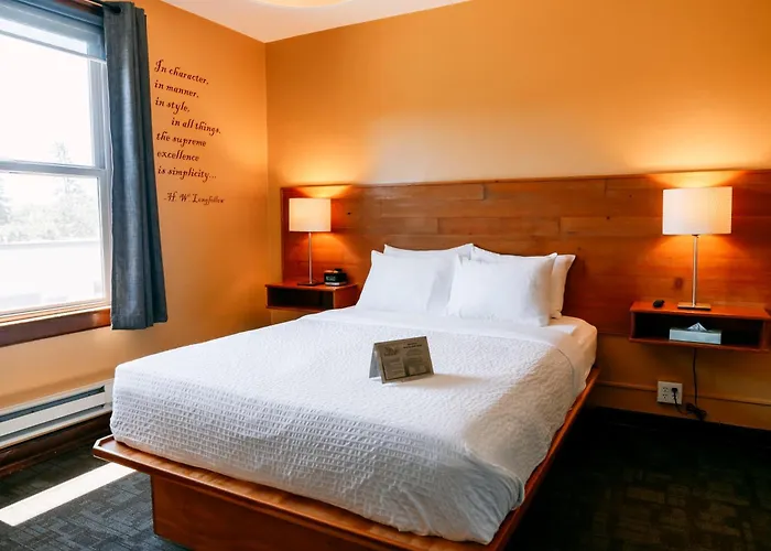 White Salmon Places to Stay
