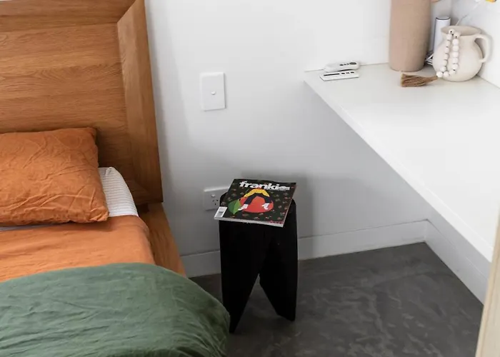Albion Park Places to Stay