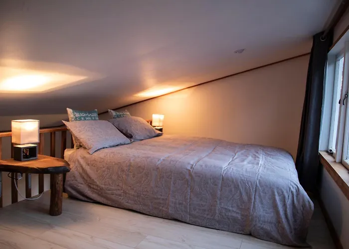 Matapouri Places to Stay