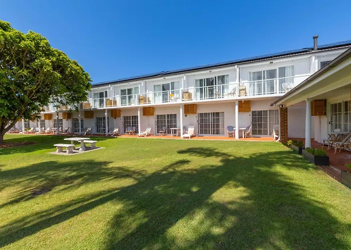 Wamberal Places to Stay