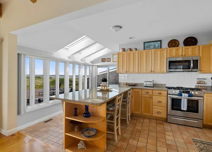 North Truro Places to Stay