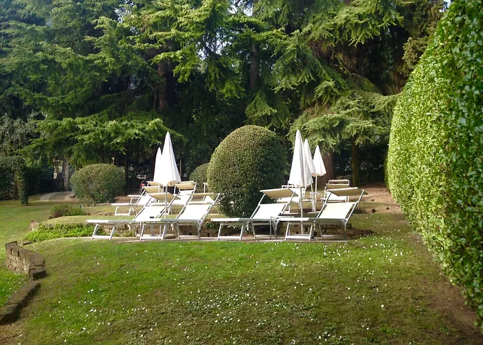 Garda (Verona) Places to Stay
