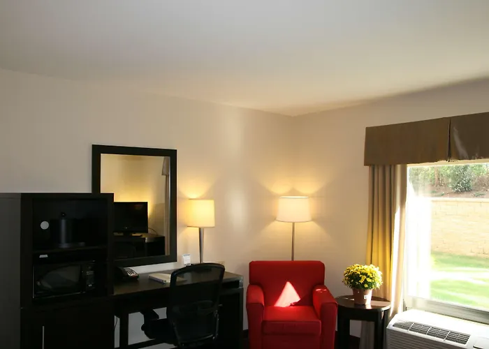 Lebanon Places to Stay