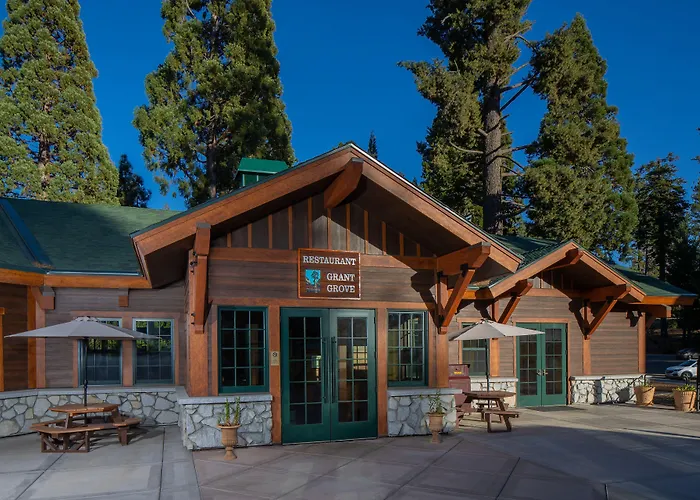 Hume Places to Stay
