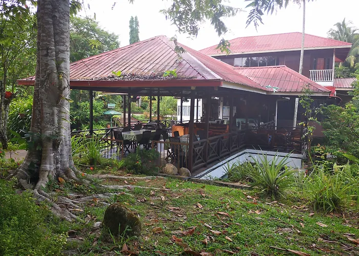 Kinabalu National Park Places to Stay