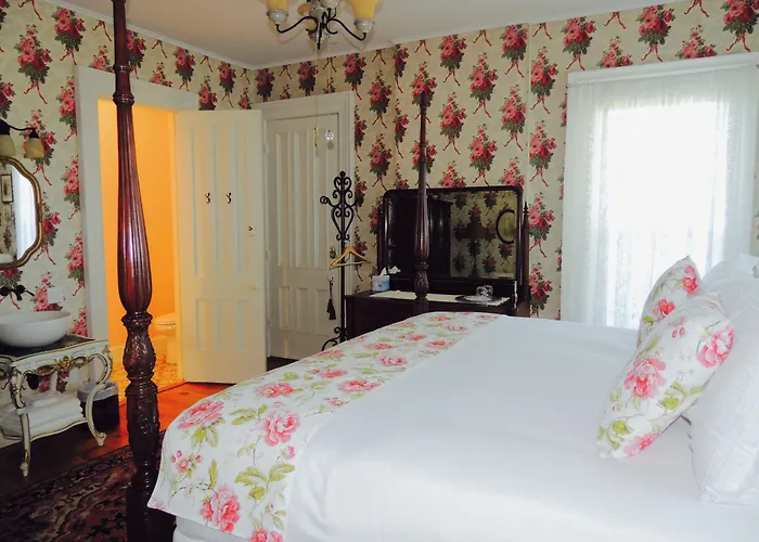 Sodus Places to Stay
