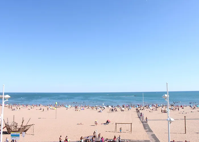 Valras-Plage Places to Stay