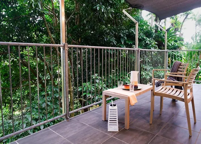 Innisfail Places to Stay