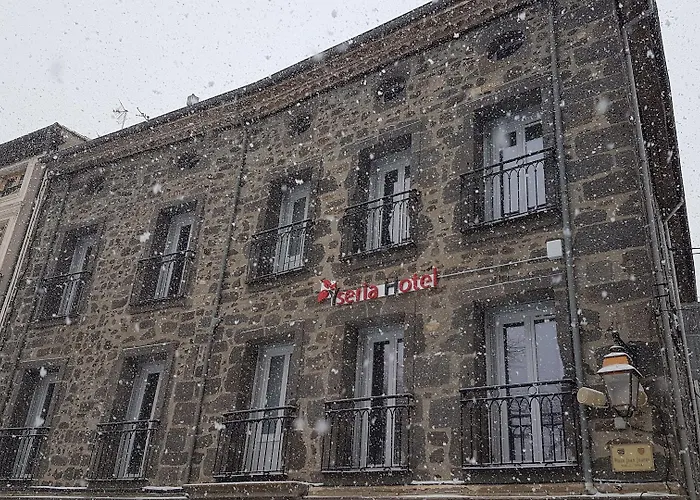 Agde Places to Stay