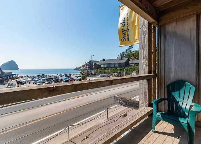 Pacific City Places to Stay
